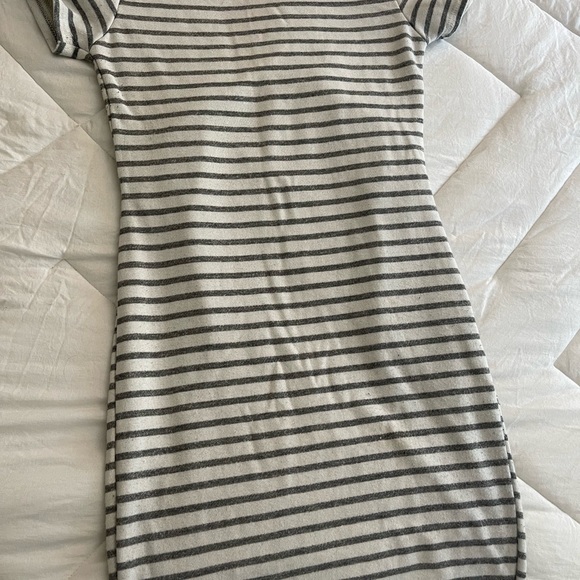 PinkBlush Maternity Dress - Picture 2 of 2